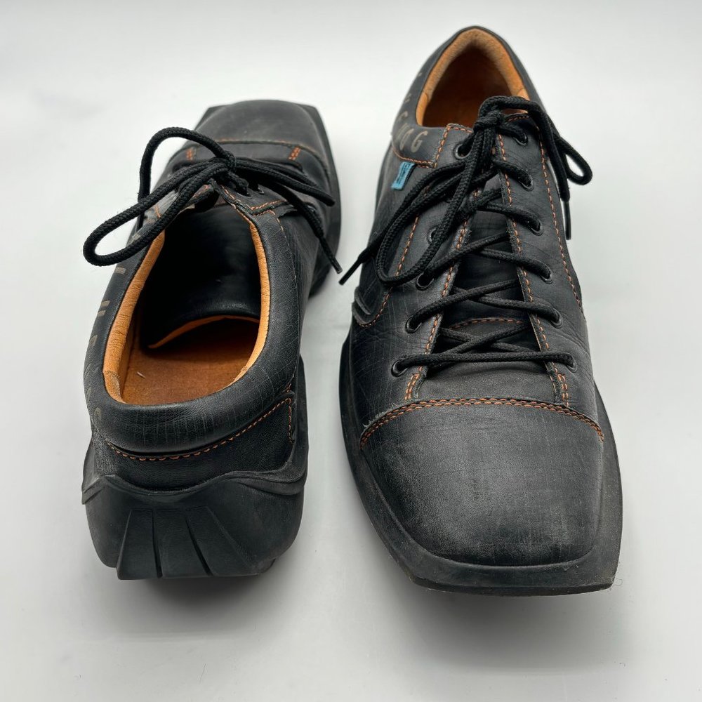 John Fluevog Future Angels "Charles" Oxfords Size 11 Black w/orange stitching